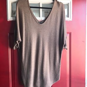 Express loose top size medium